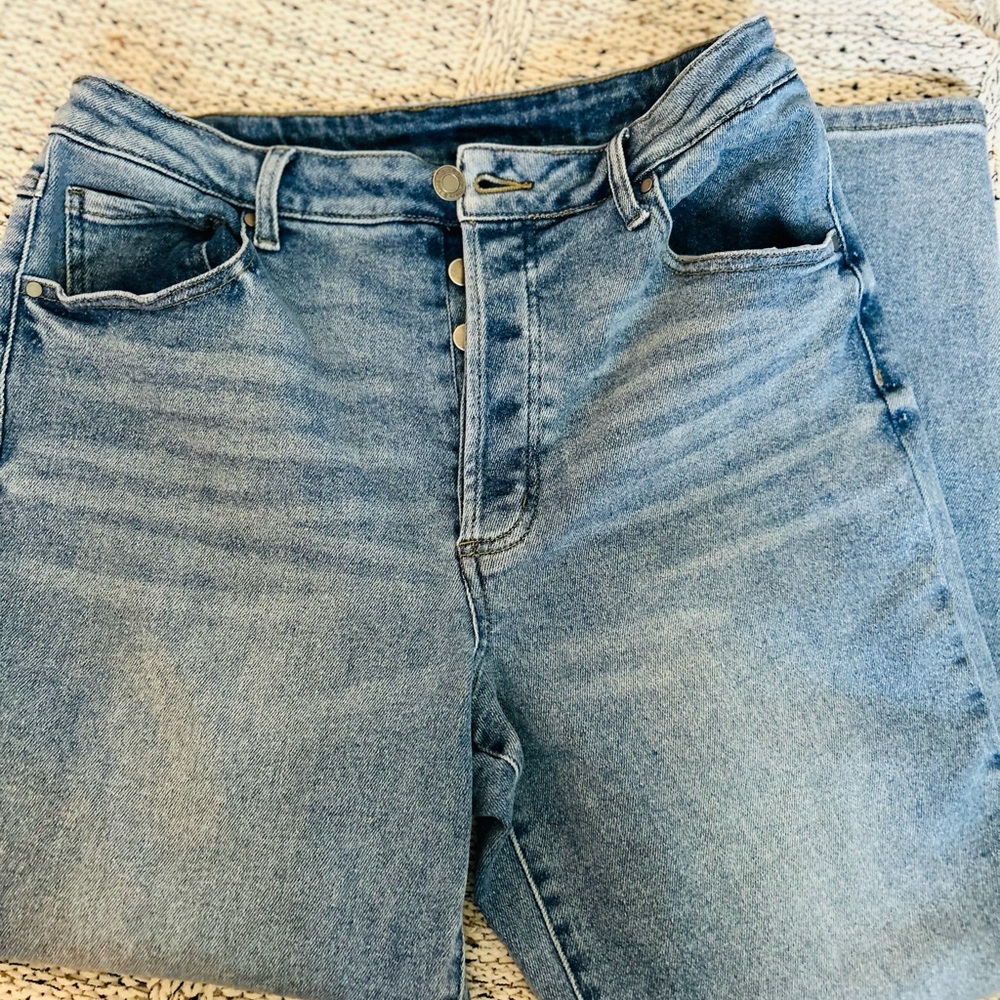 Women’s Blue Jeans